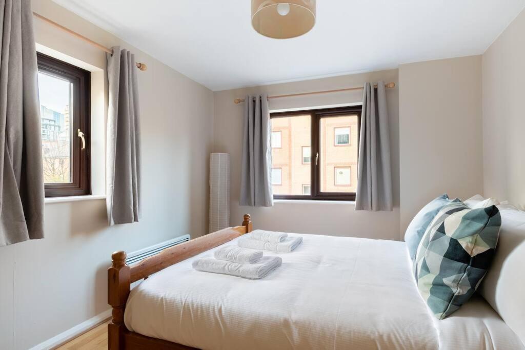 Apartment Wapping - Tobacco Docks - Modern Flat